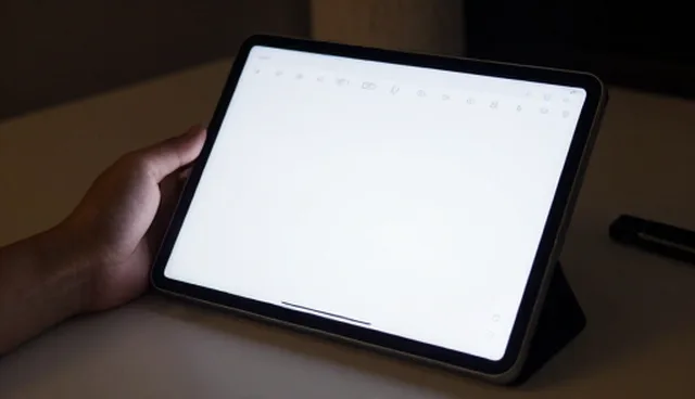软件研发适用条件:性能与适用场景的分析